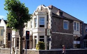 Guest House @ The Bear